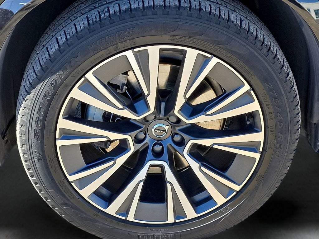 2022 Volvo XC90 Momentum