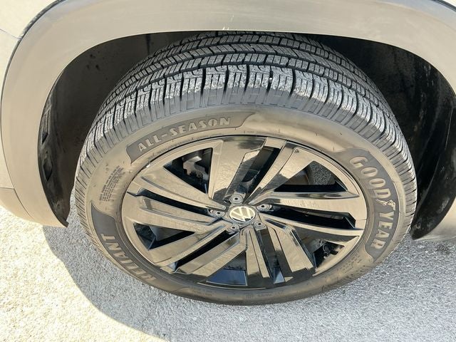 2022 Volkswagen Atlas Cross Sport 3.6L V6 SE w/Technology