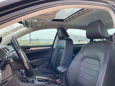 2015 Volkswagen Passat 1.8T SE