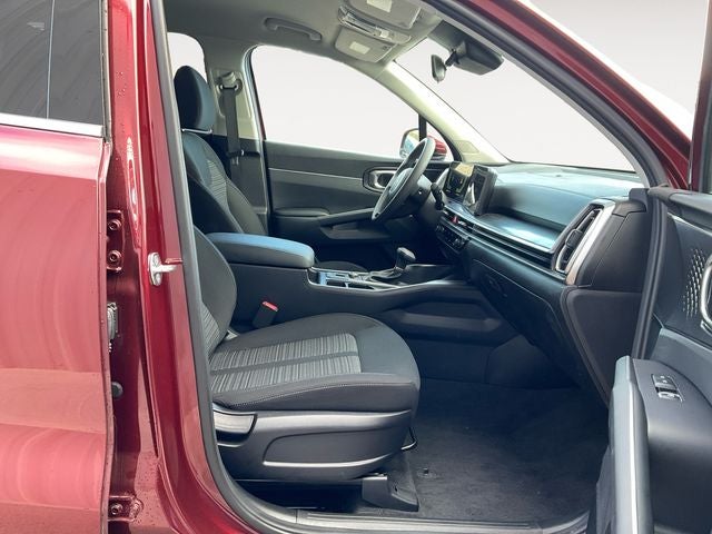 2025 Kia Sorento LX