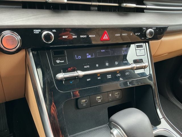 2024 Kia Carnival EX