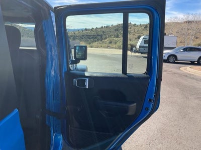 2023 Jeep Gladiator Sport