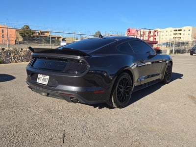 2022 Ford Mustang EcoBoost