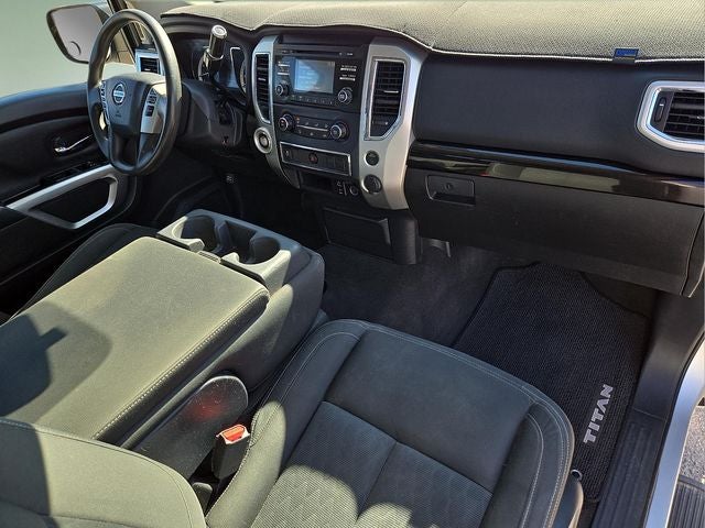 2017 Nissan Titan SV