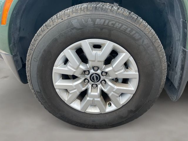 2024 Nissan Frontier Crew Cab SV