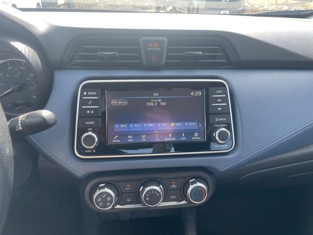2025 Nissan Versa SV
