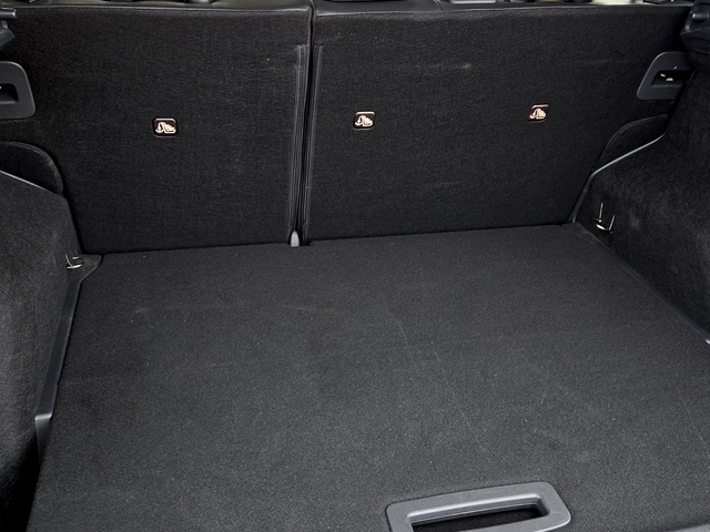 2025 Nissan Kicks SR Nissan Certified