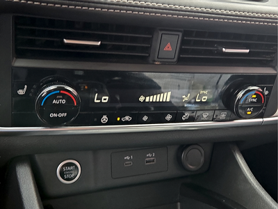 2023 Nissan Rogue SV Nissan Certified