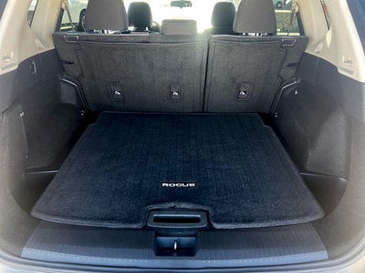 2022 Nissan Rogue SV Nissan Certified Select