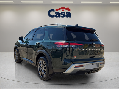 2024 Nissan Pathfinder SL