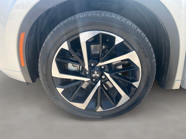 2023 Mitsubishi Outlander SEL