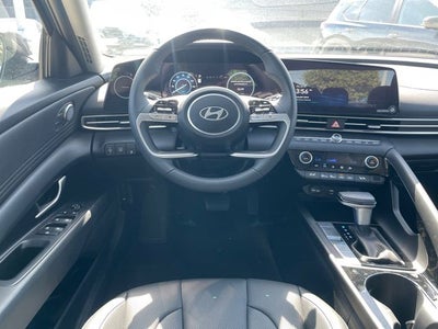 2025 Hyundai Elantra Hybrid Limited