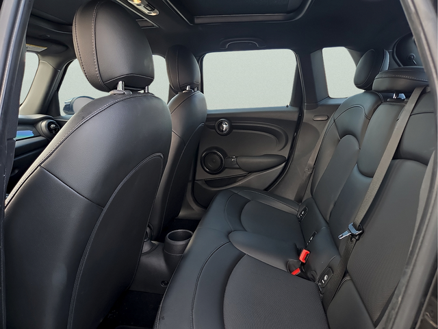 2022 MINI Cooper Oxford Edition