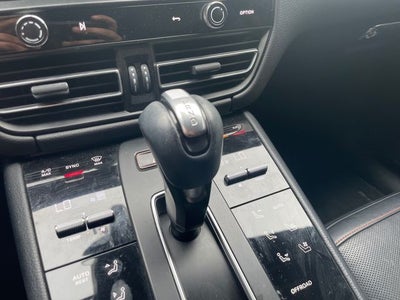 2022 Porsche Macan Base