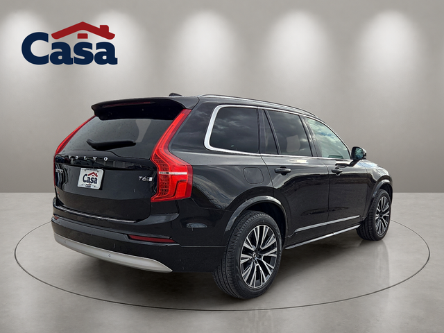 2022 Volvo XC90 T6 Momentum