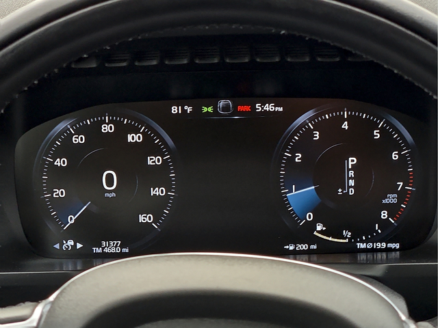 2022 Volvo XC90 T6 Momentum
