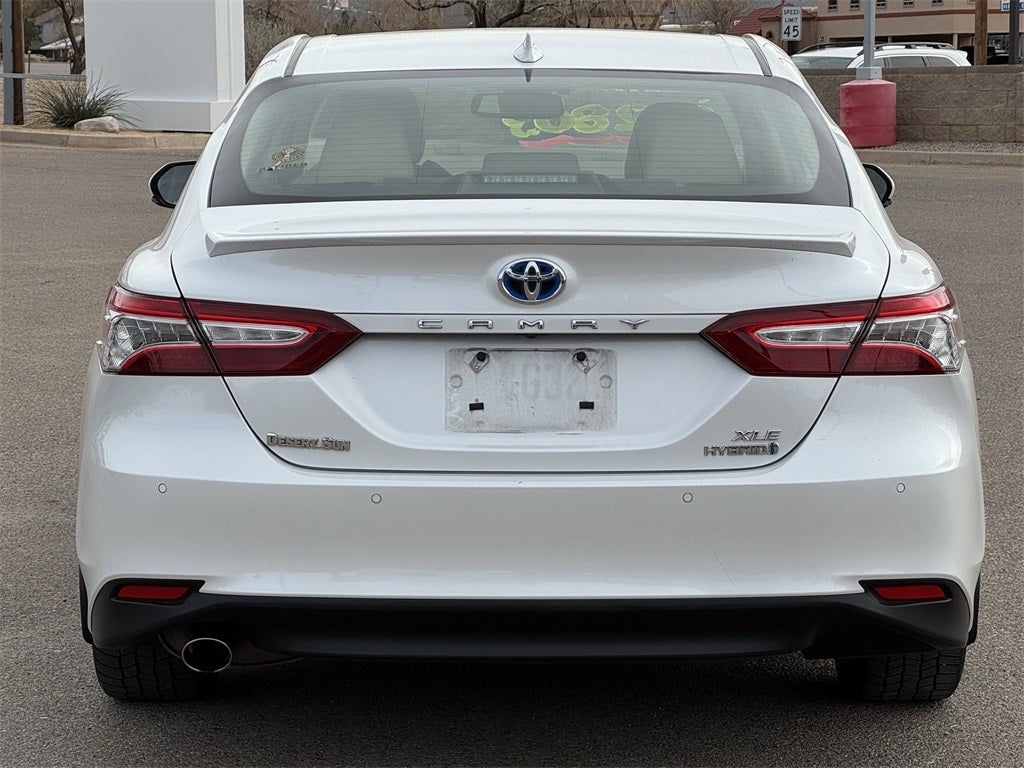 2020 Toyota Camry Hybrid XLE