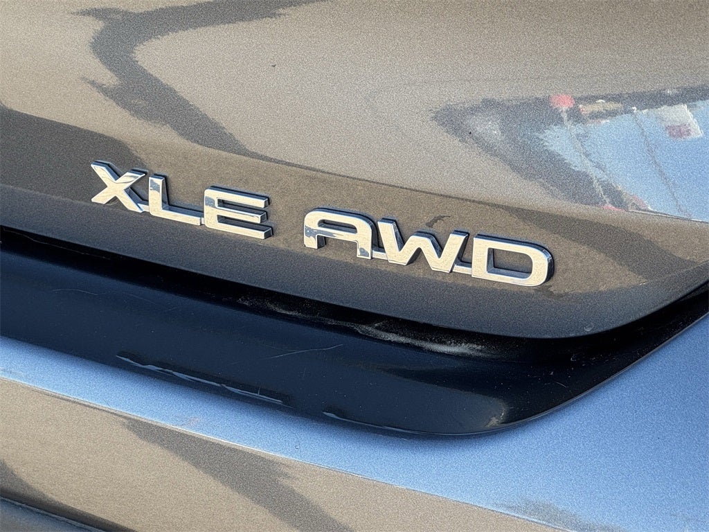 2025 Toyota Highlander XLE