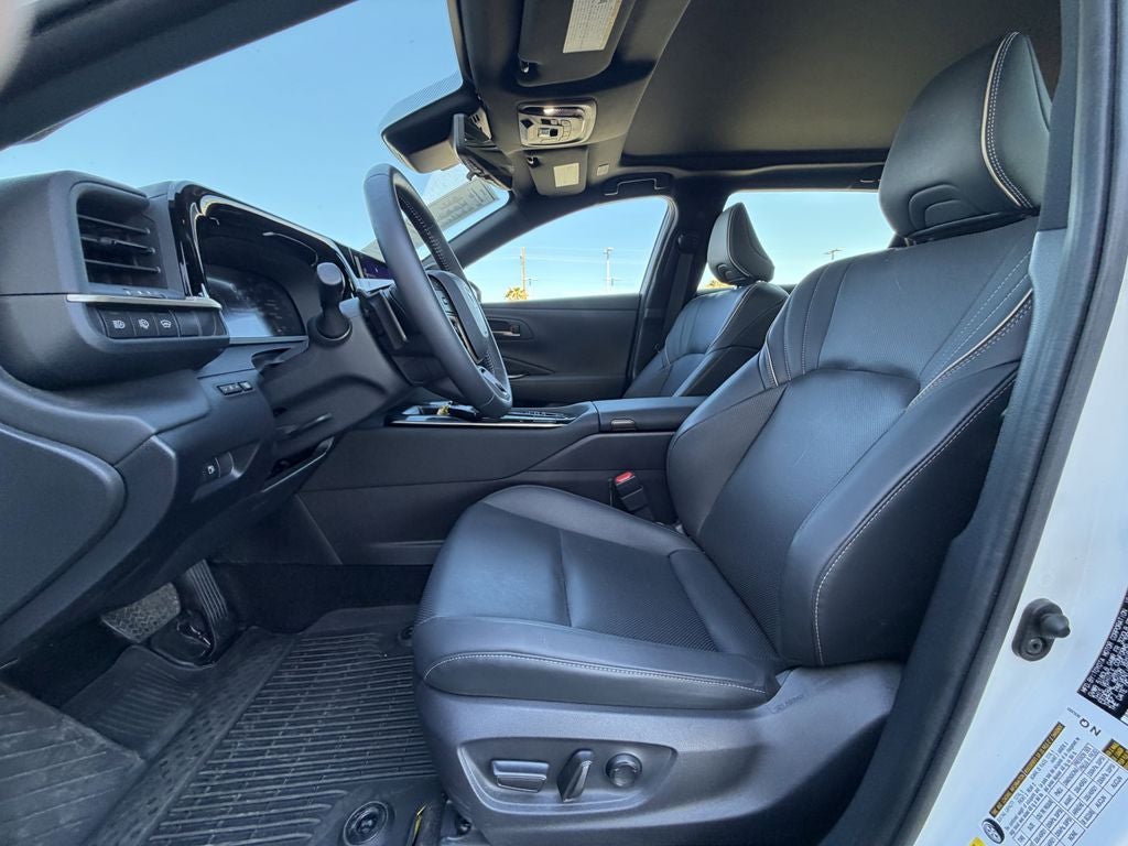 2025 Toyota Crown Signia XLE