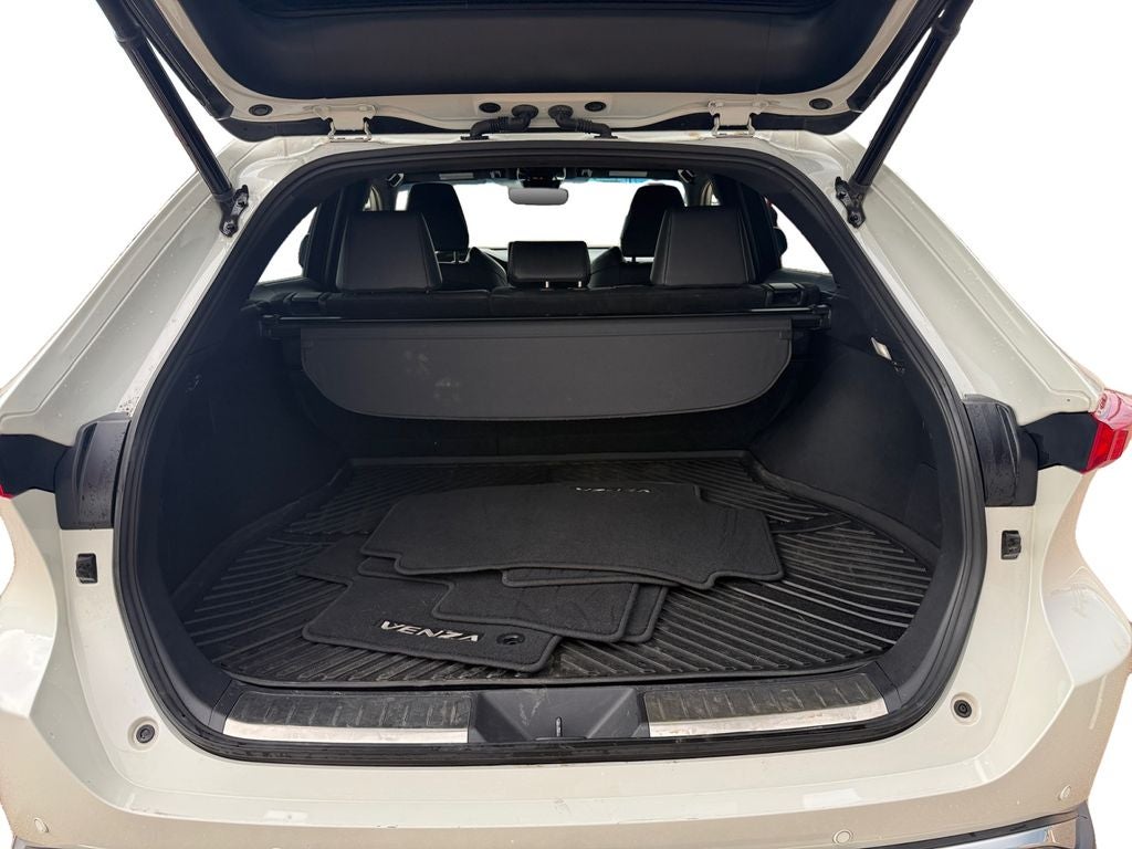 2022 Toyota Venza XLE