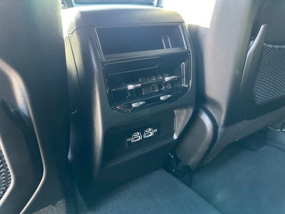 2024 Jeep Grand Cherokee Laredo 4x4