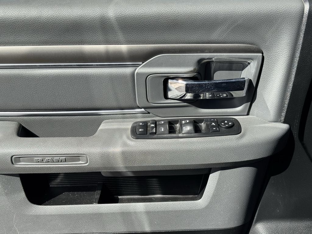 2018 RAM 1500 Big Horn Crew Cab 4x2 5'7' Box