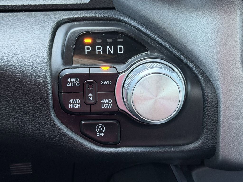 2022 RAM 1500 Laramie Crew Cab 4x4 5'7' Box