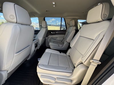 2022 GMC Yukon 4WD Denali