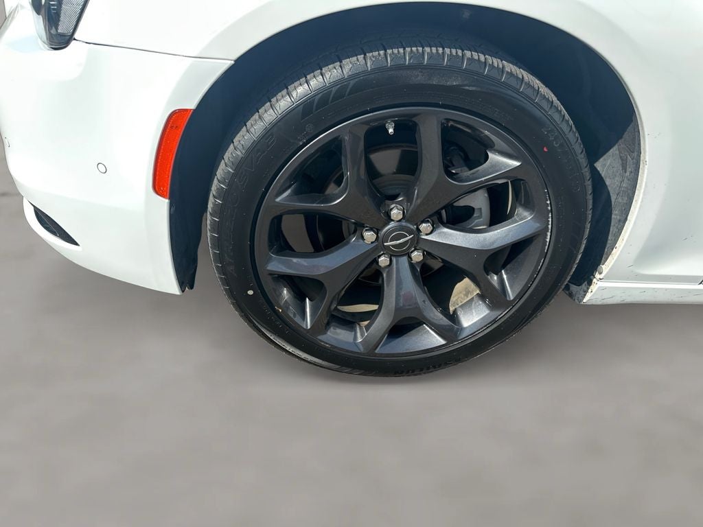 2023 Chrysler 300 300S
