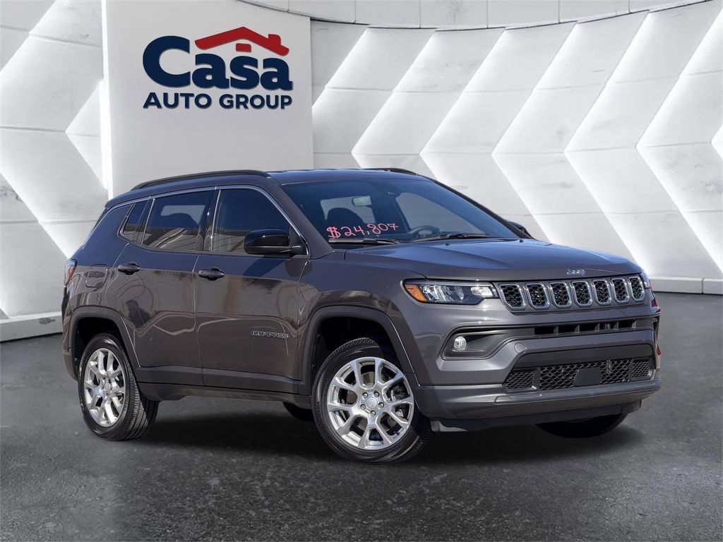 2024 Jeep Compass Latitude Lux FWD