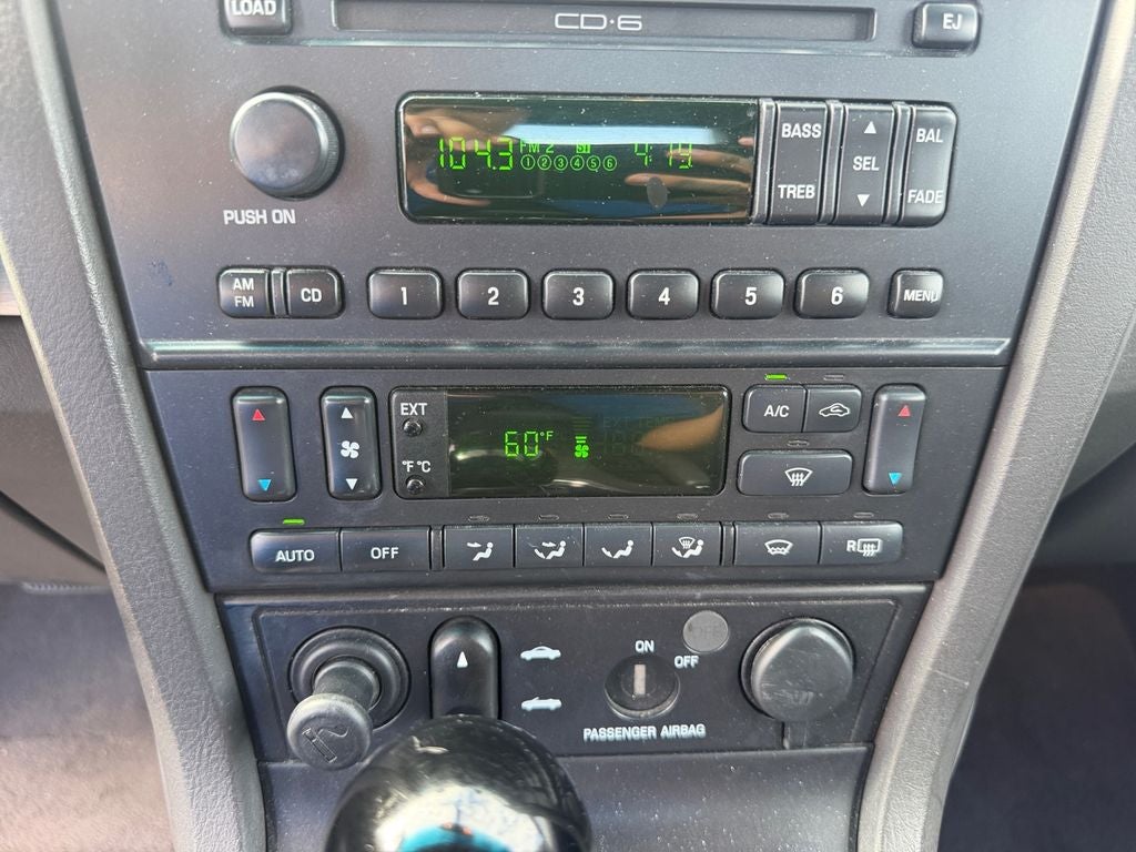 2002 Ford Thunderbird Base