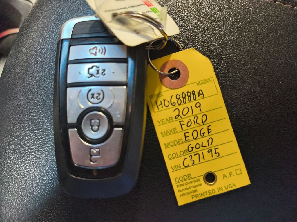 2019 Ford Edge Titanium