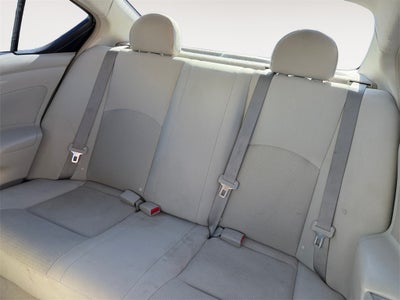 2013 Nissan Versa 1.6 SV