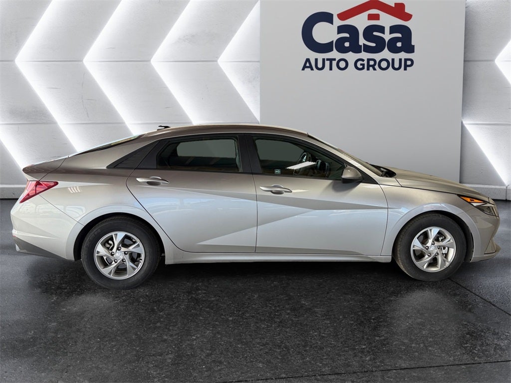 2021 Hyundai Elantra SE