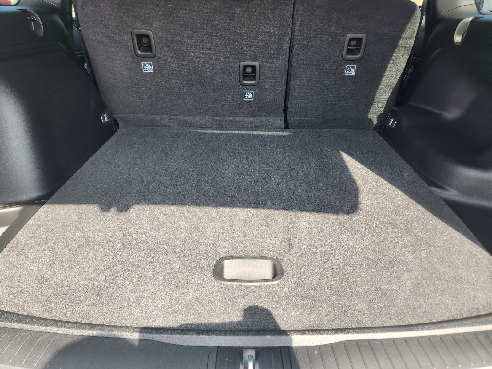 2027 Jeep Grand Cherokee GRAND CHEROKEE LAREDO X 4X2