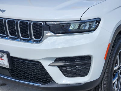 2027 Jeep Grand Cherokee GRAND CHEROKEE LAREDO X 4X2