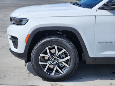 2027 Jeep Grand Cherokee GRAND CHEROKEE LAREDO X 4X2