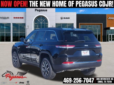 2027 Jeep Grand Cherokee GRAND CHEROKEE LAREDO 4X2