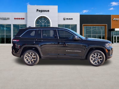 2027 Jeep Grand Cherokee GRAND CHEROKEE LAREDO 4X2
