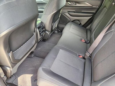 2026 Jeep Grand Cherokee GRAND CHEROKEE LAREDO 4X2