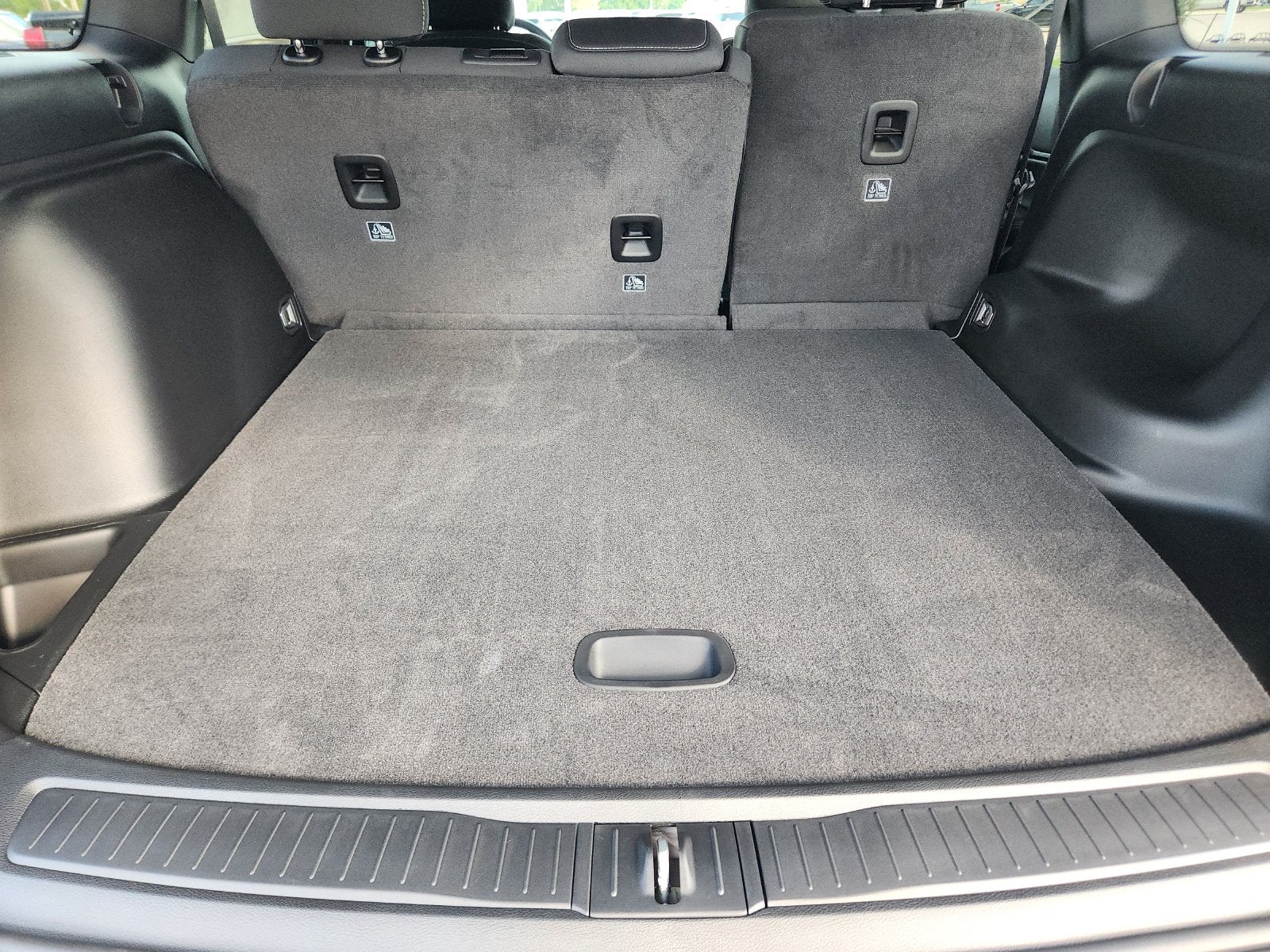 2027 Jeep Grand Cherokee GRAND CHEROKEE LAREDO X 4X2