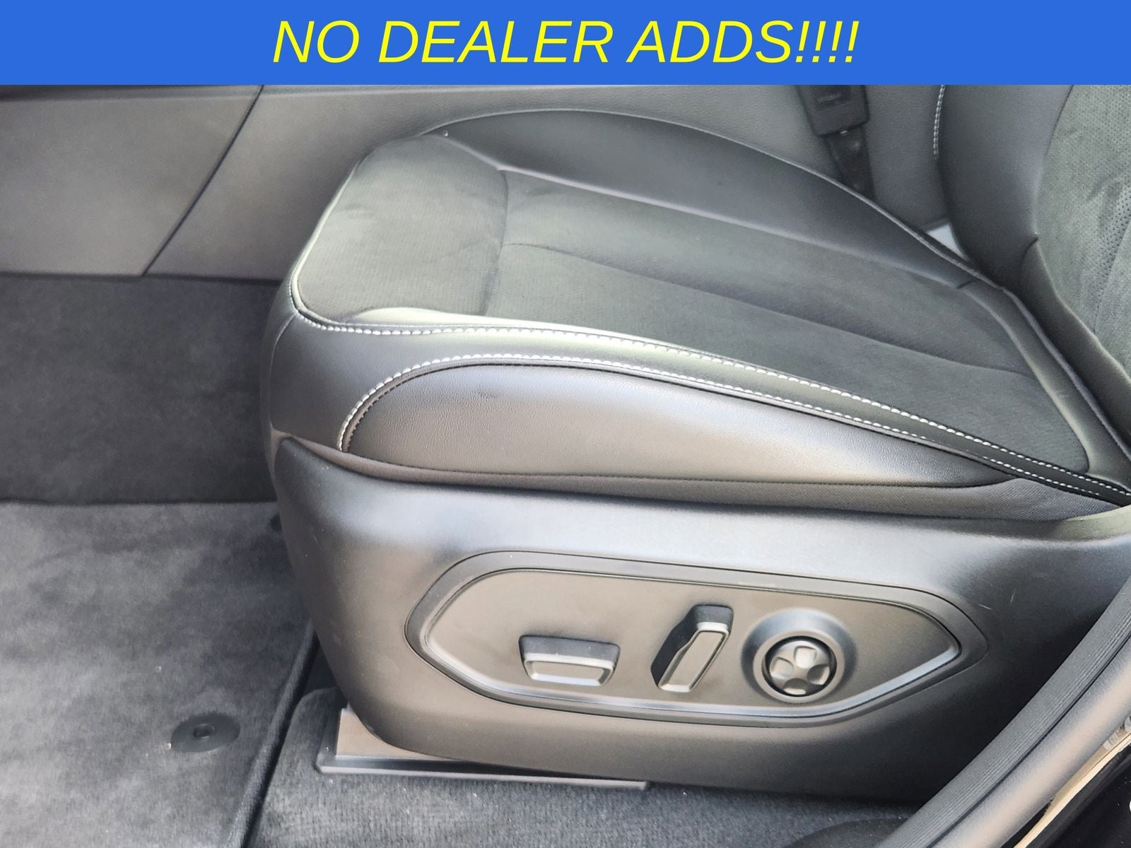 2026 Jeep Grand Cherokee GRAND CHEROKEE LAREDO ALTITUDE 4X2