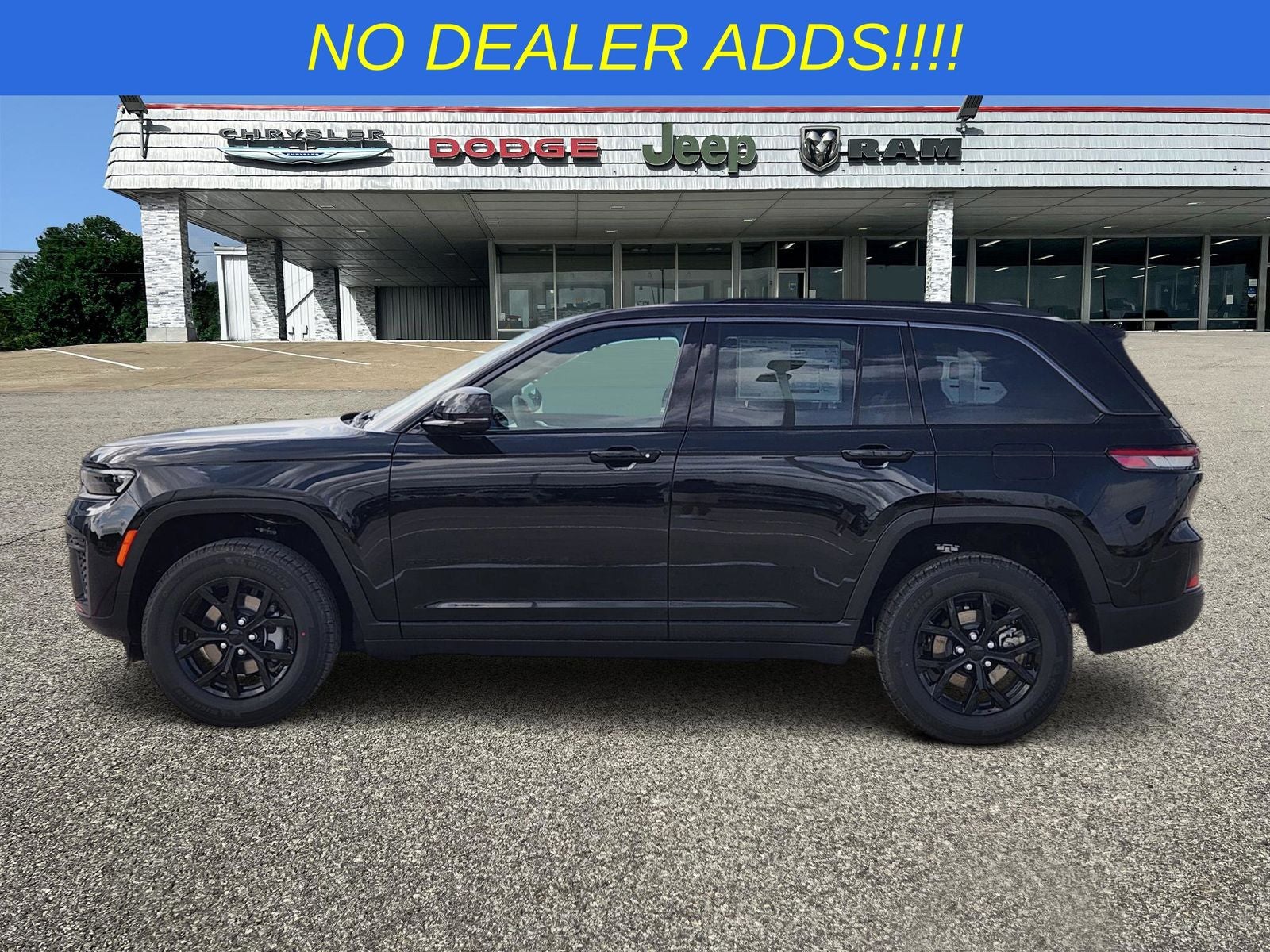 2026 Jeep Grand Cherokee GRAND CHEROKEE LAREDO ALTITUDE 4X2