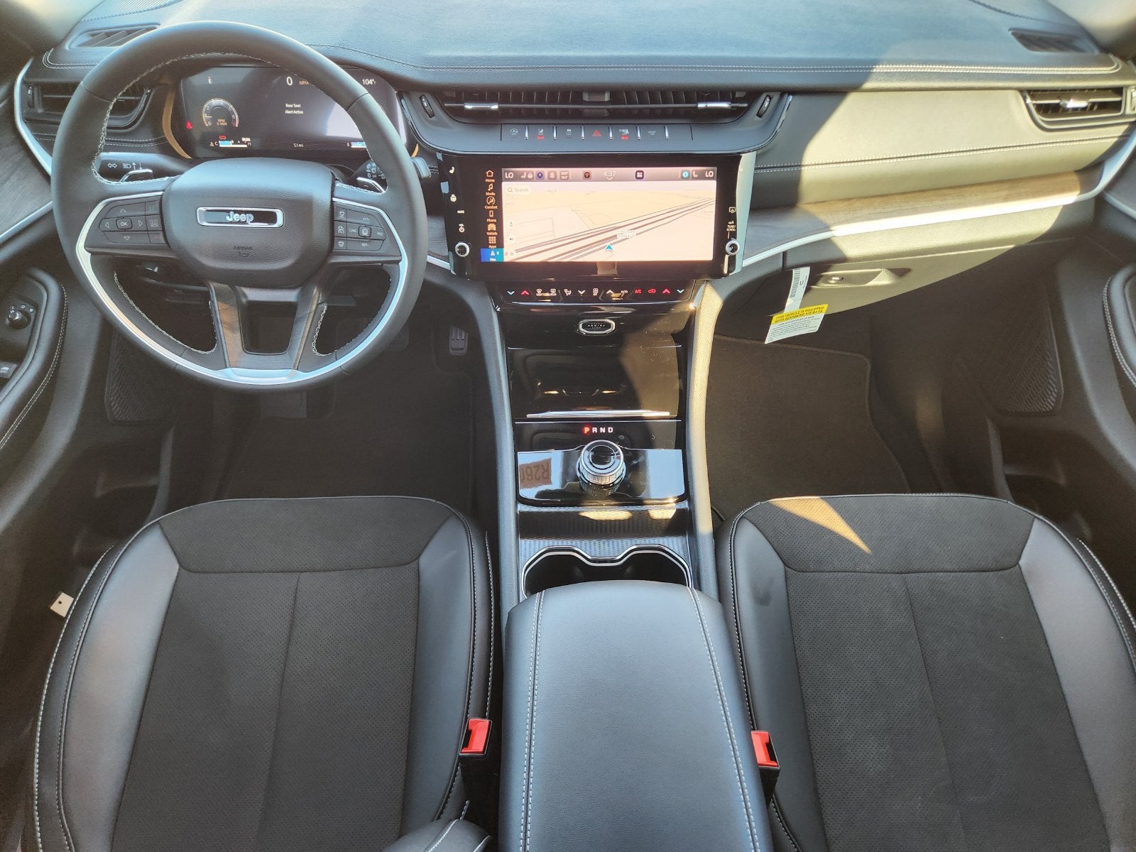 2026 Jeep Grand Cherokee GRAND CHEROKEE LAREDO ALTITUDE 4X2
