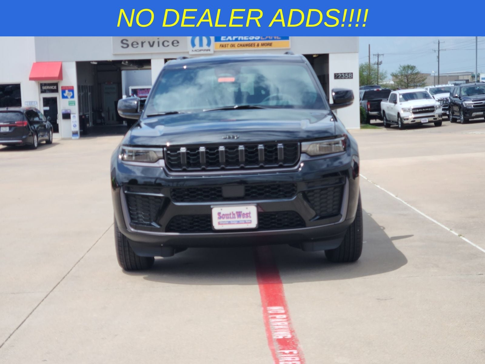 2026 Jeep Grand Cherokee GRAND CHEROKEE LAREDO ALTITUDE 4X4