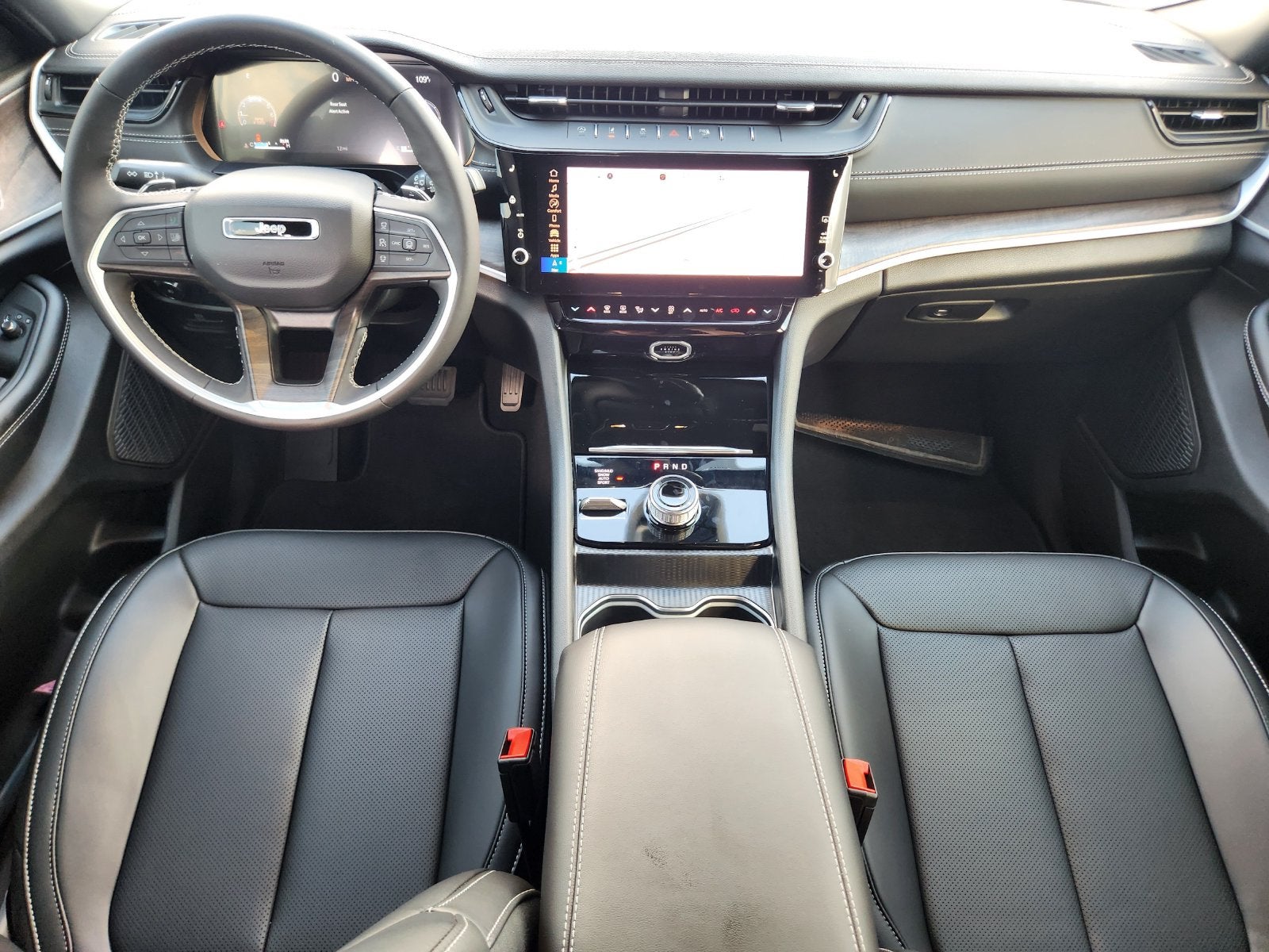 2027 Jeep Grand Cherokee GRAND CHEROKEE LIMITED 4X4