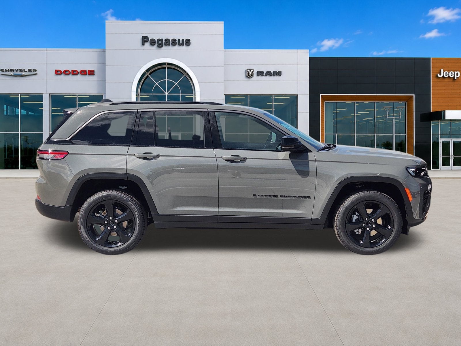 2027 Jeep Grand Cherokee GRAND CHEROKEE LIMITED 4X4