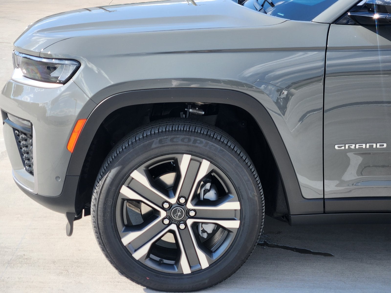 2027 Jeep Grand Cherokee Limited