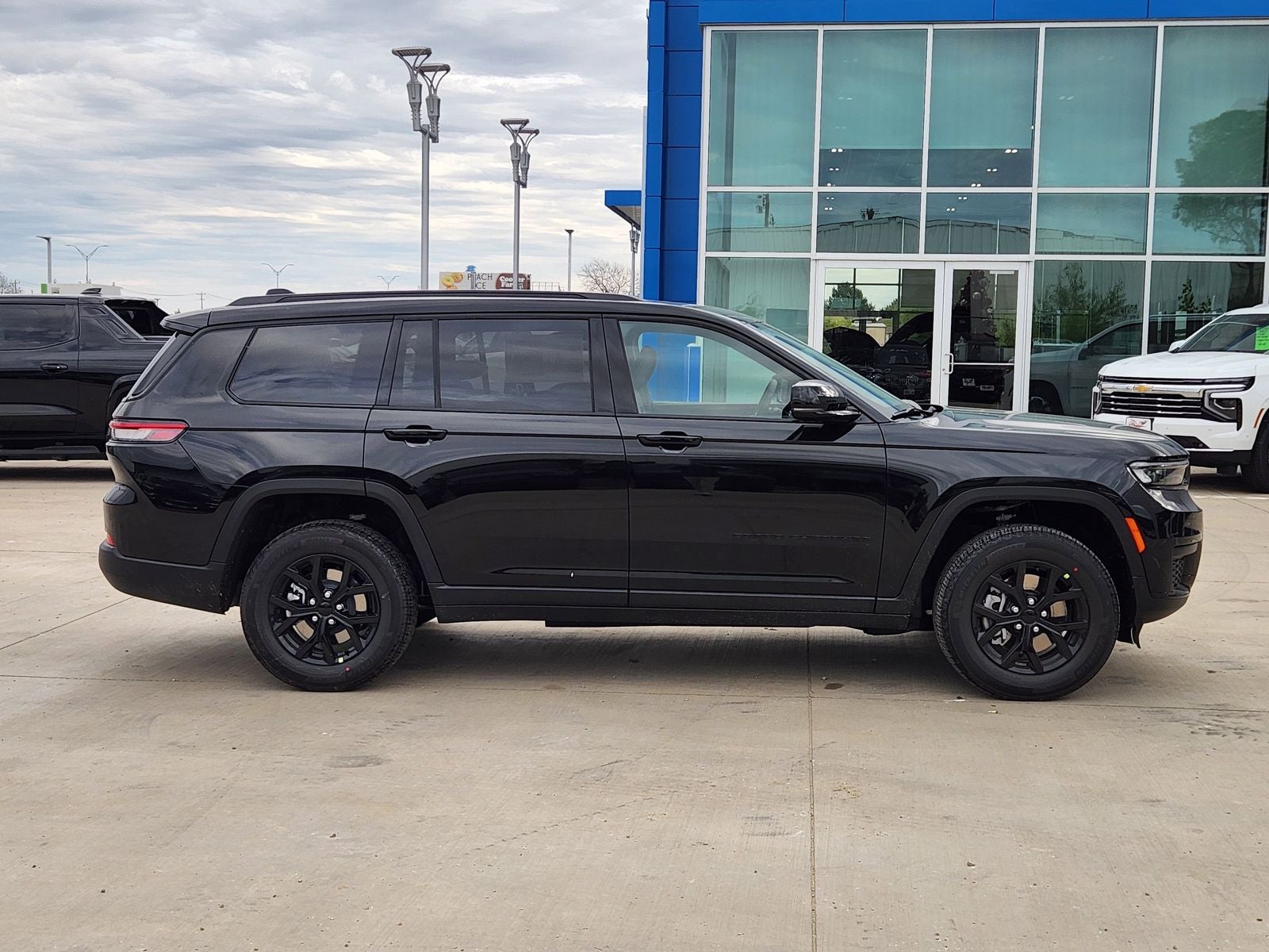 2025 Jeep Grand Cherokee L GRAND CHEROKEE L ALTITUDE X 4X4