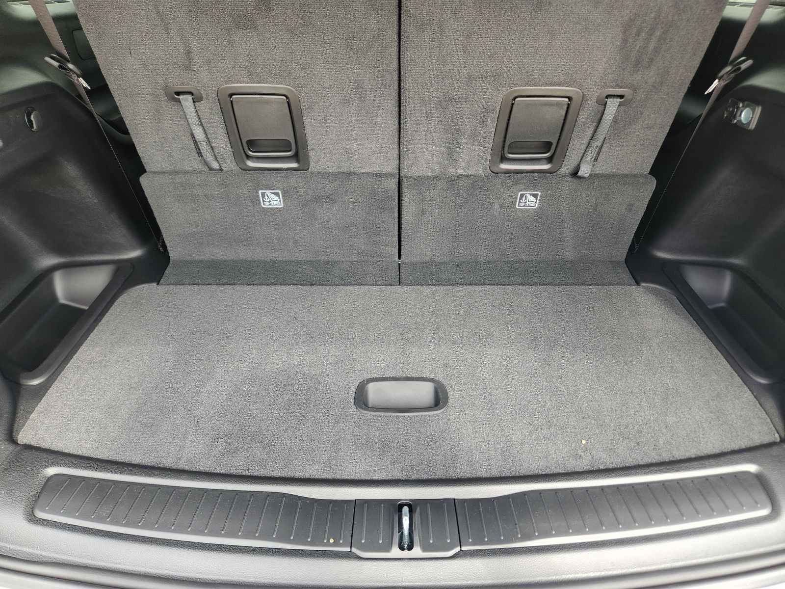 2025 Jeep Grand Cherokee L GRAND CHEROKEE L LAREDO 4X4